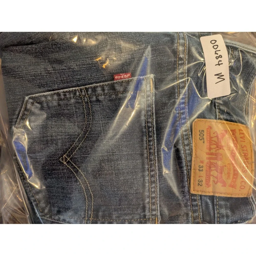 Levi's Jeans Mens 505 Relaxed Fit  33x32 Blue Straight Leg‎ Denim 100% Cotton
